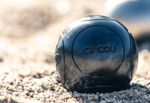 Comment entretenir des boules de pétanque ?